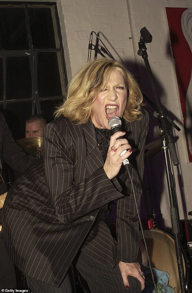 Renee Geyer (pictured) died peacefully at age 69, surrounded by her family and friends.