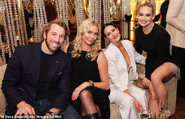 Mates: Chris Robshaw, Jodie Kidd, Kirsty and Kimberly snuggled up inside the luxurious new casino and bar.