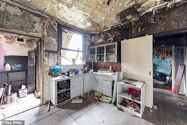 Jess admitted that the house looked like it needed a bit of work on the outside, but she had no idea how much worse it looked on the inside.