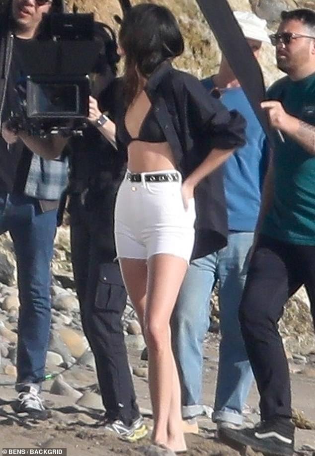 Enjoying a globe-trotting career as a supermodel — but Kendall Jenner was working closer to home this weekend, strutting along a Malibu beach during a photo shoot.