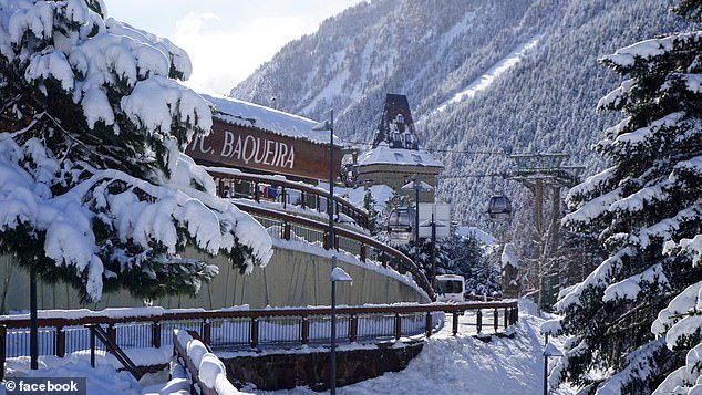 The incident happened at La Vinyeta in Baqueira on Wednesday morning after heavy snowfall in the last two days