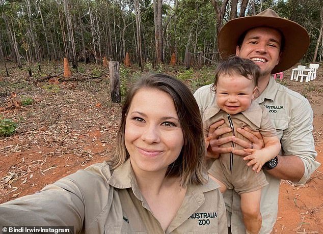 Grace is the daughter of Bindi Irwin and her American husband Chandler Powell and was born in March 2021. All in the photo