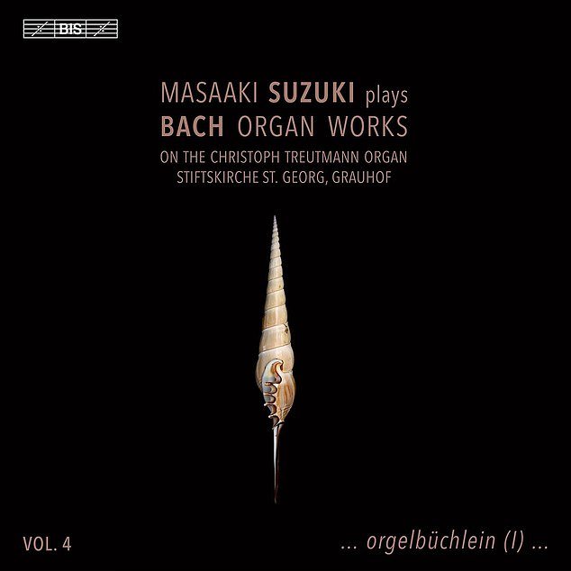 Suzuki plays a beautiful sounding organ from Bach's time, the 1737 Christoph Treutmann instrument at the Stiftskirche St Georg in Grauhof, and it's all beautifully recorded