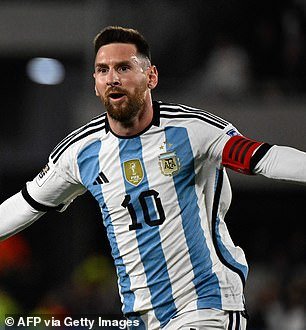 Messi's 'vision' would make him a difficult opponent in any eventual fighting match