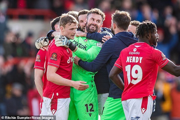 The 40-year-old previously came out of retirement to join Wrexham and helped them gain promotion to League Two last season