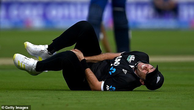 Tim Southee suffered a broken and dislocated thumb when he dropped a Joe Root catch at gully