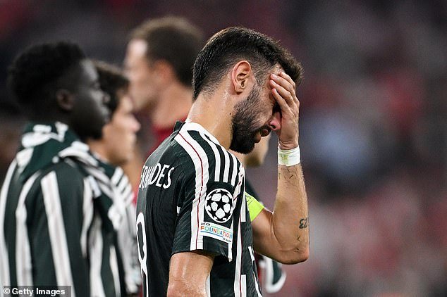 Bruno Fernandes emphasized that the team is to blame and that Onana should not take the blame