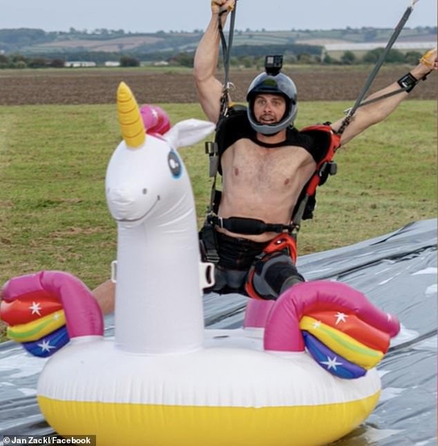 Parachutist Jan Zackl from Nottingham showed off his excellent precision when he landed perfectly on top of an inflatable unicorn