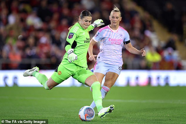 Arsenal tried – and ultimately failed – to sign Mary Earps from Manchester United this summer.