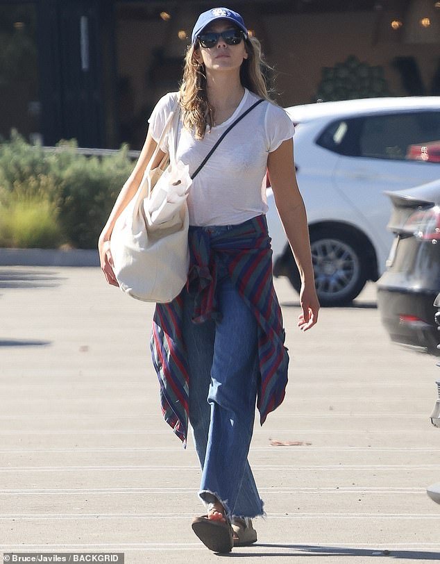 Elizabeth Olsen kept it casual during a recent outing in Los Angeles