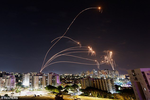 Israel Seeks Urgent Replenishment Of Its Iron Dome Missile Defenses ...
