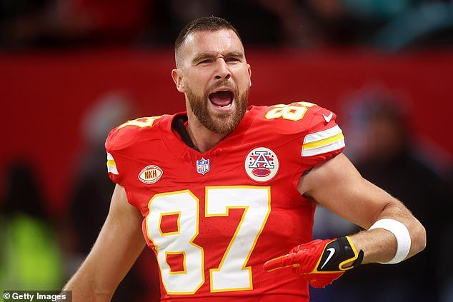 Kelce's 14 yards in Frankfort last week saw him overtake Gonzalez's 10,940 for the Chiefs