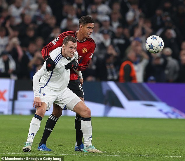 Scholes points to Raphael Varane as the kind of player who should take leadership