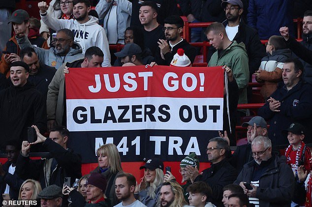 However, Manchester United's unpopular owners, the Glazer family, will stay away from the funeral on Monday afternoon for fear of abuse from the club's fans.