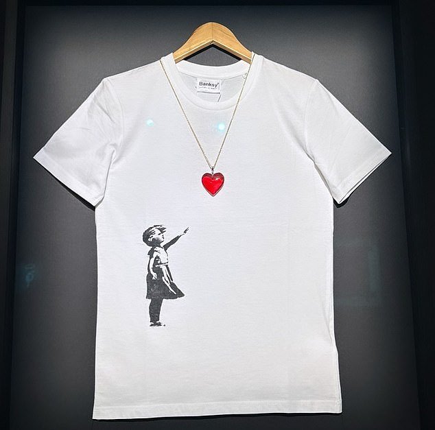 Victoria posted a photo of a Banksy-print T-shirt alongside the lengthy caption