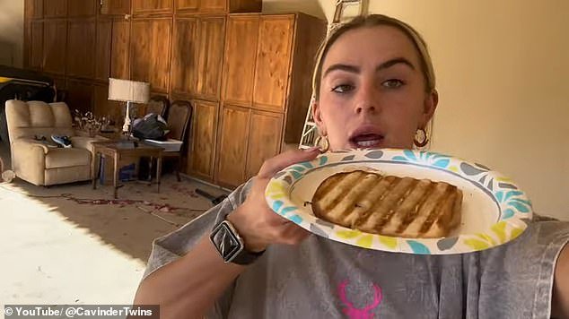Hanna eats a sandwich with apple, sugar-free syrup and cinnamon as a pre-workout snack before doing a leg workout at the gym, along with an energy drink