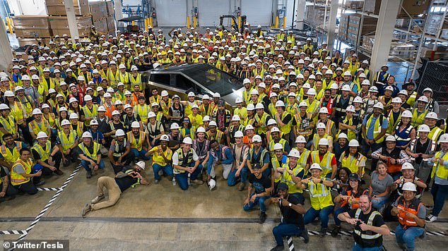 It wasn't until July of this year when the world saw a photo of the first Cyber ​​Truck rolling off the assembly line at the Austin facility