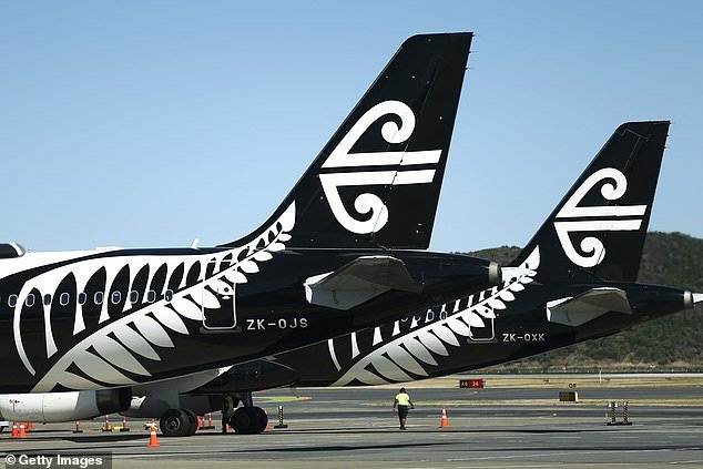 An Air New Zealand flight from Auckland to Sydney declared an air emergency on Thursday morning