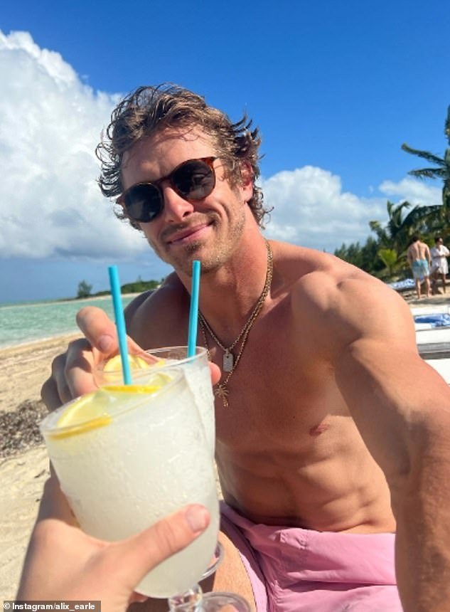 Braxton Berrios made the most of the bye week and went to the Bahamas with new flame Alix Earle