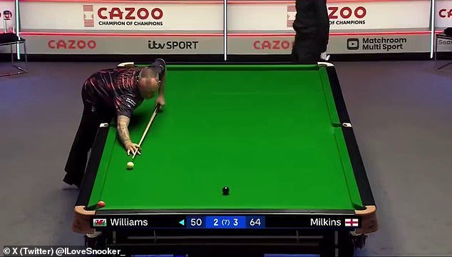 This is the moment when Mark Williams deliberately brilliantly misses the pink to set up the snooker