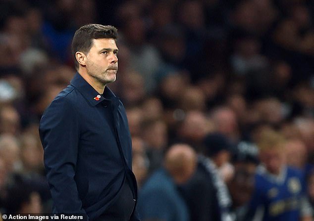 Mauricio Pochettino received a warm welcome as he returned to the Tottenham Hotspur stadium for the first time since being sacked by the club in 2019.