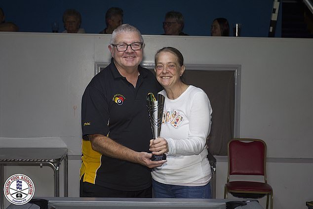 Lynne Pinches finished second in a pool tournament after withdrawing from the final before the first frame