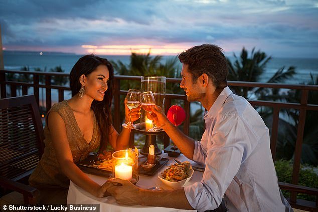 A dating coach has revealed one of the biggest turn-offs for men when it comes to first dates - and claims it can ruin a promising relationship