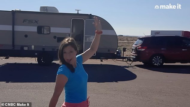 She then decided to try out “tiny living,” which led her to purchase the RV – along with an SUV – for $14,000 each.
