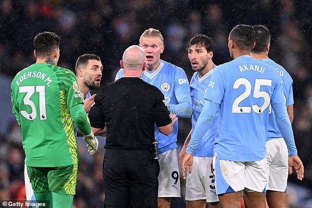 Haaland and his Manchester City teammates circled the referee on Sunday after he blew for a free-kick as City wanted the advantage to be played after Jack Grealish had been knocked off
