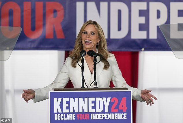 Actress Cheryl Hines proposes to her husband Robert F. Kennedy Jr.  for, who announced an independent presidential bid from Philadelphia