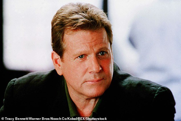 Hollywood actor Ryan O'Neal has died at the age of 82.  His son Patrick shared the sad news on social media on Friday afternoon;  seen in 2000