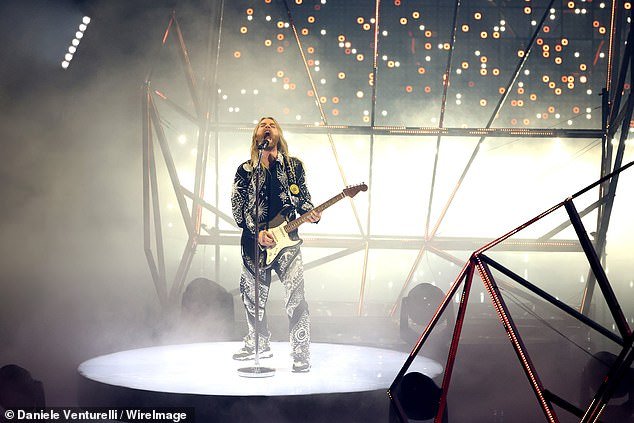 Olly also received support from the last two British Eurovision entrants, Sam Ryder (pictured in 2022) and Mae Muller