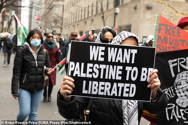 The protests appear to have been organized by activist group 'The People's Forum', which has repeatedly called for 'shutting down for Palestine' by disrupting public events in recent weeks.