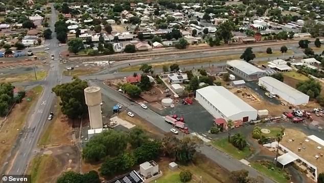“The city's clear water storage tank has been emptied following a problem at the Elmore Water Treatment Plant earlier on Monday,” VicEmergency said