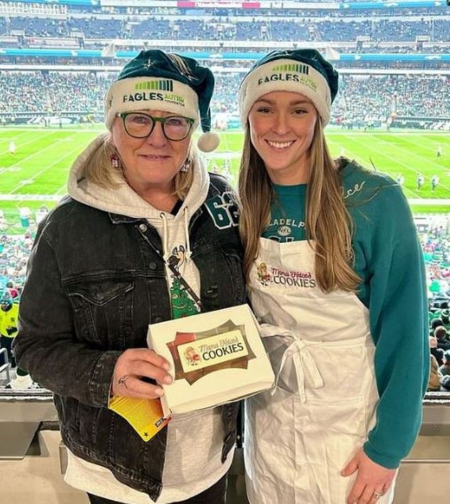 Donna (with Jason's wife Kylie for Christmas) was scheduled to fly back to Kansas City after the game on Christmas to be with 