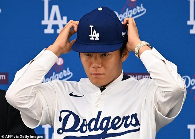 Dodgers' Yoshinobu Yamamoto said he signed with the Dodgers to win now and in the future
