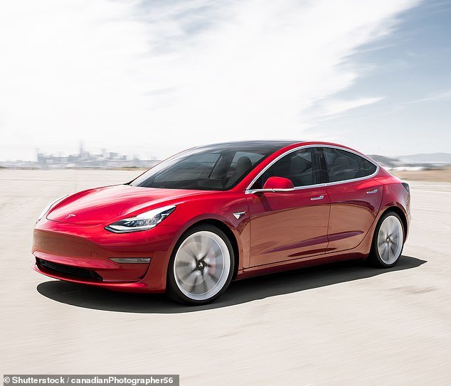 A new study has found that electric cars are less reliable than petrol cars, which the authors say is due to the fact that they have not yet solved the problems in new systems (in the photo a Tesla Model 3).