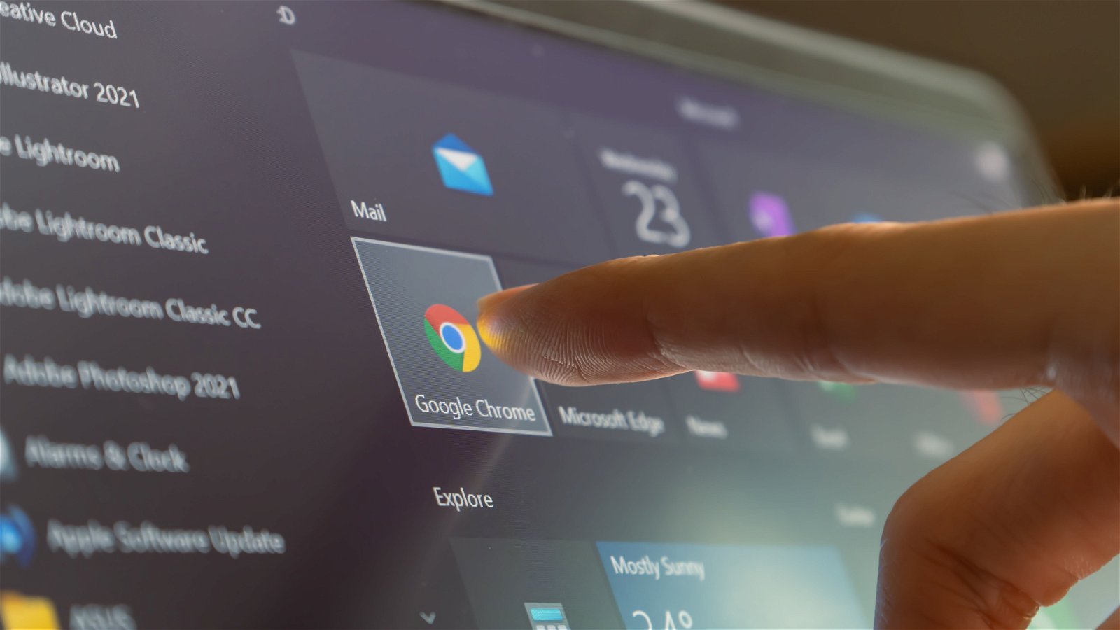 Googles Chrome browser to allow for picking a default search