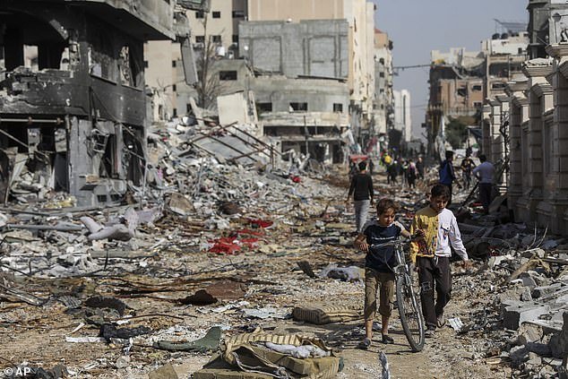 Rockets were reportedly intercepted as the ceasefire over Gaza City expired