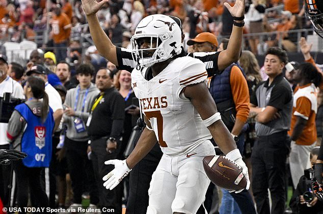 Texas made its 49-21 Big 12 Championship victory over Oklahoma State look easy on Saturday