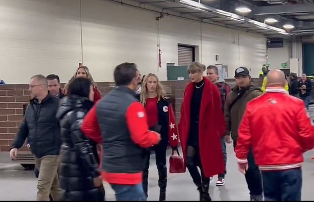 Taylor Swift has arrived at Lambeau Field to watch friend Travis Kelce and the Kansas City Chiefs take on the Green Bay Packers