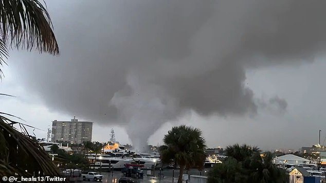 1704593902 876 Terrifying moment TORNADO lands in Ft Lauderdale causing explosions as