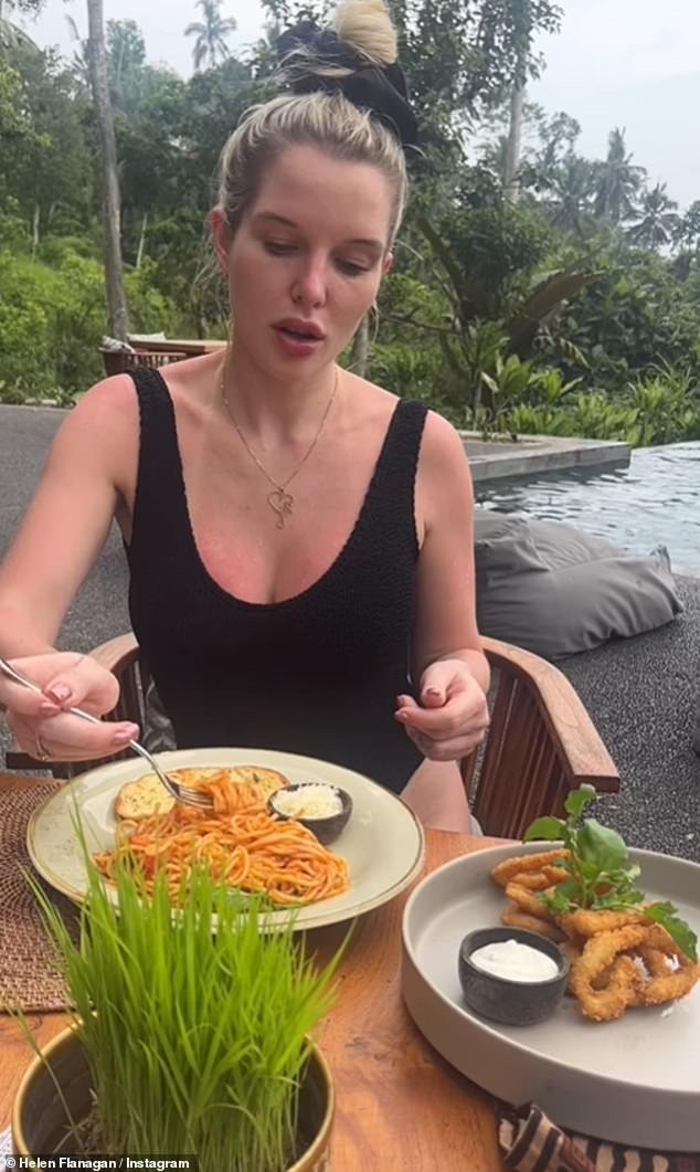 Helen also shared a video of herself tucking into a delicious pasta dish by the pool as she relaxed during the luxury trip