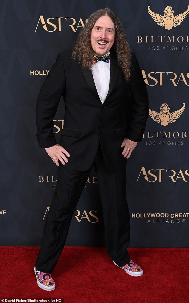 'Weird Al' Yankovic showed up at the awards ceremony wearing a black suit and white button-up shirt