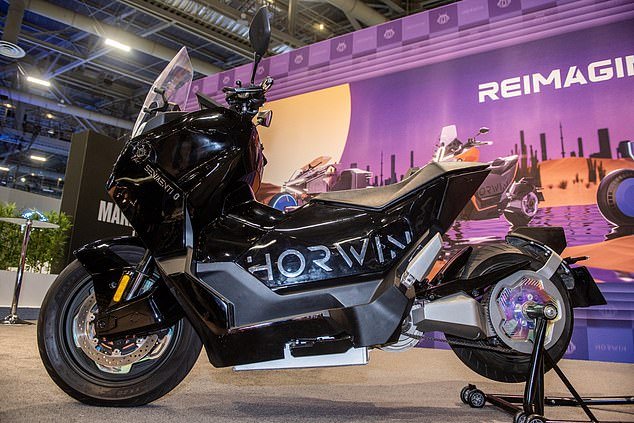 The Horwin Senmenti 0 is the Chinese motorcycle company's first global offering.  It goes from 0 to 60 in 2.8 seconds