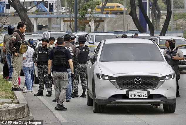 1705541112 328 Ecuadorian prosecutor investigating armed raid at TV station is shot