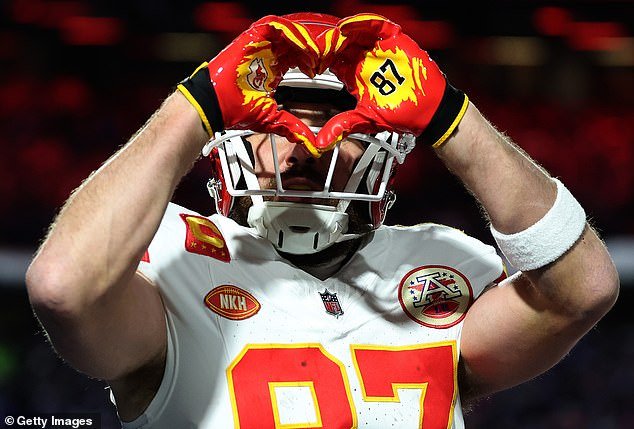 Chiefs star Kelce made a heart gesture to the stands as girlfriend Swift cheered him on