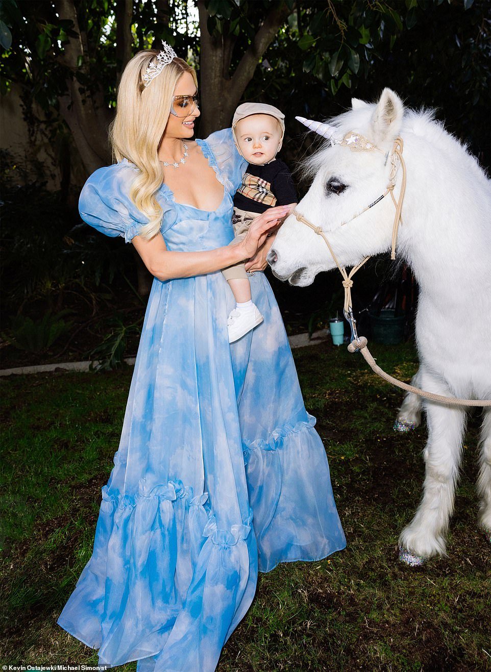 The businesswoman, who is married to Carter Reum, even secured a 'unicorn' to entertain the toddlers and partygoers
