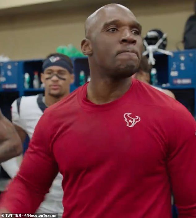 DeMeco Ryans gave a special locker room speech after the game after the Texans won