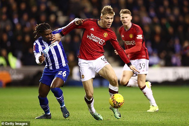 Rasmus Hojlund missed some great chances in the first half for Man United against Wigan